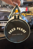 Fred Perry Classic Mini Barrel Bag Ecru/Nightgreen