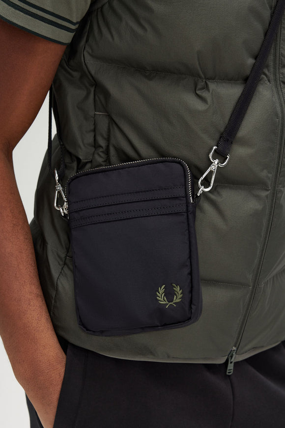 Fred Perry Nylon Twin Tipped Small Bag