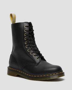 1490 Vegan Black Felix Rub Off Boots